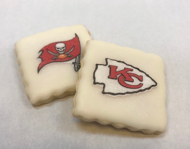 Kanas City Chiefs football cookies.